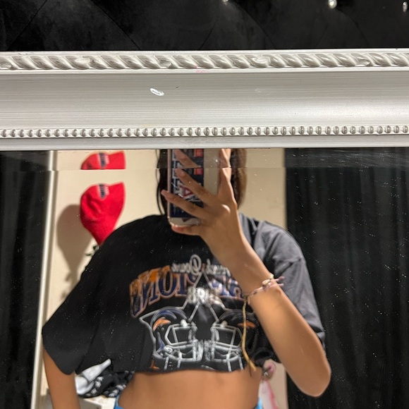 medium crop top - Picture 2 of 2